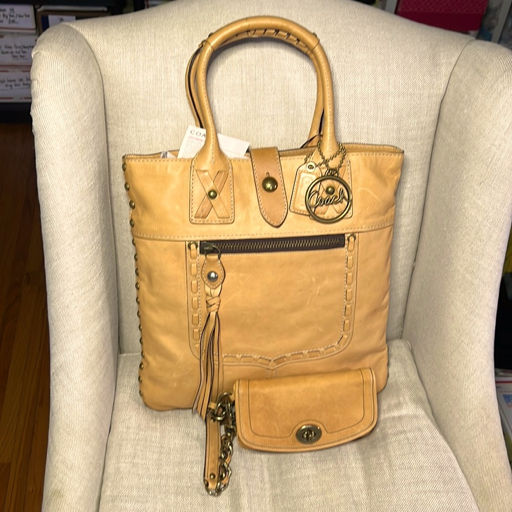 Coach Thompson Ltd Ed Legacy Studded Vachetta Slim Tote + Legacy Vachetta Clutch - Picture 2 of 13